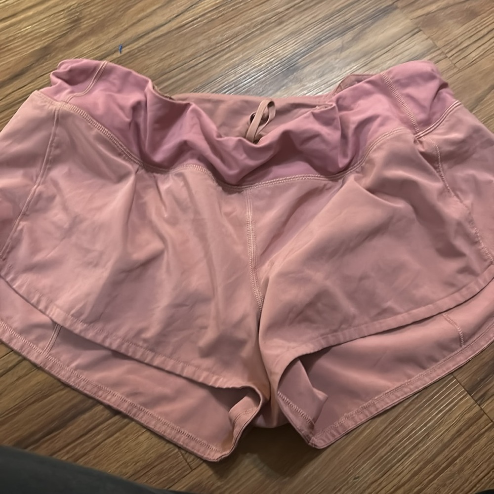 Lululemon Speed Up Short 2.5" Quicksand Size 10 - image 2